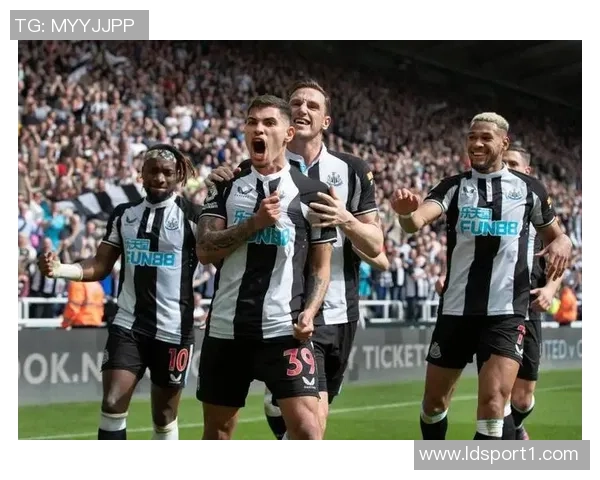 英超前瞻：纽卡斯尔主场遇挑战狼队有望全身而退维拉力争胜利战胜埃弗顿