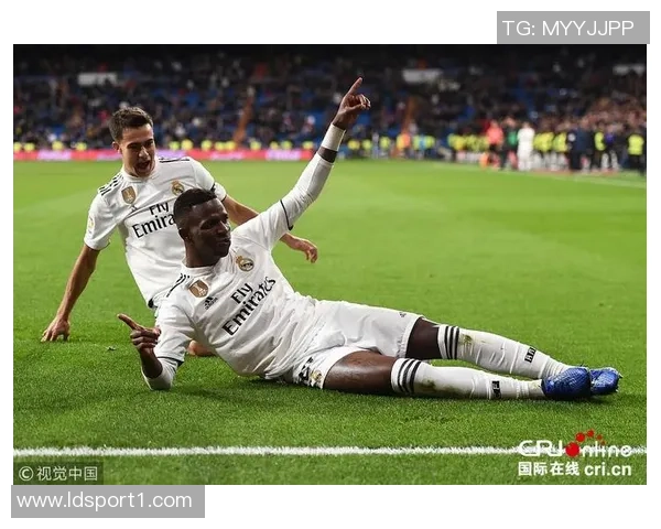 西班牙足协将重新审查维尼修斯倒地未判点球事件引发关注