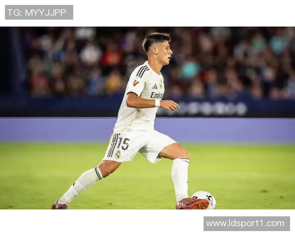 最佳拍档居莱尔与姆巴佩连线助攻创佳绩展现默契配合