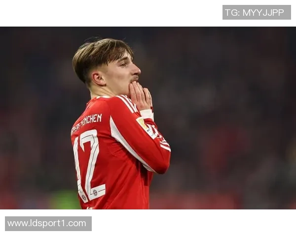 巴拉克称卡尔已超越纳帅备选年轻球员具备世界杯竞争力 巴拉克称卡尔已超越纳帅备选年轻球员具备世界杯竞争力